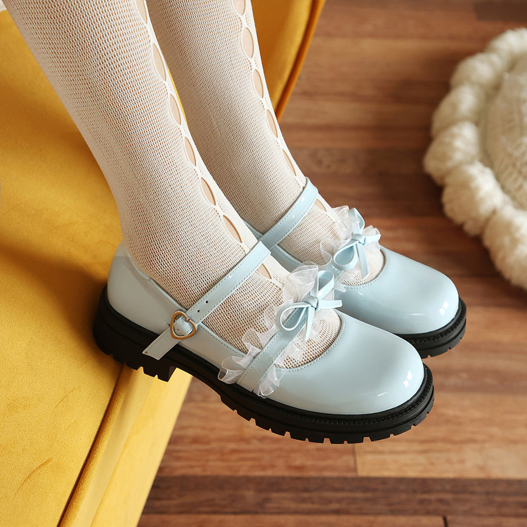 Fashion Flat Shoes - Style m.html