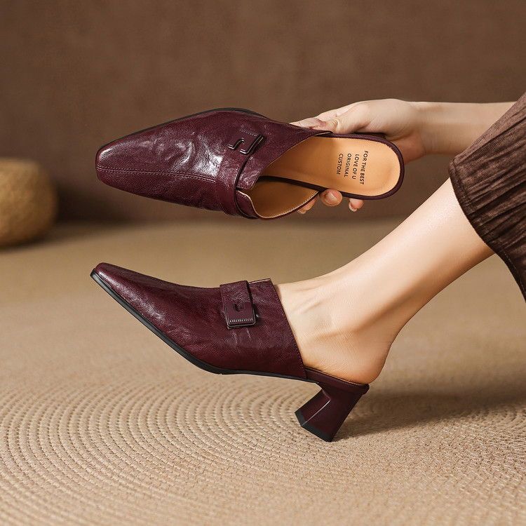 Women's Closed Toe Block Heel Slippers in Sheepskin and TPR Sole