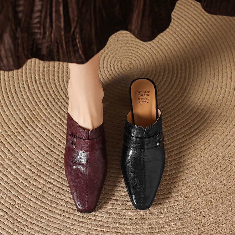 Women's Closed Toe Block Heel Slippers in Sheepskin and TPR Sole - Image 2