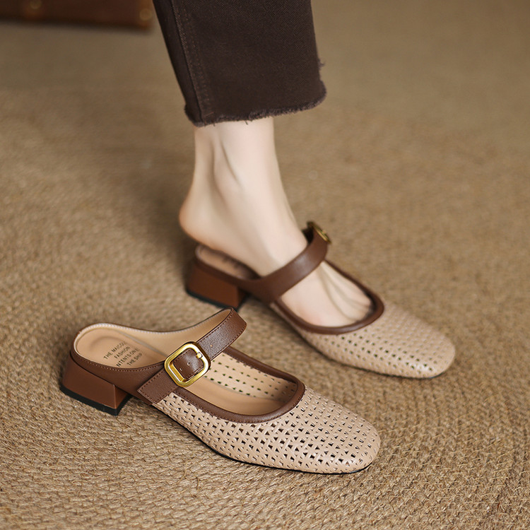 Women's Closed-Toe Slippers with Chunky Heel - Image 5
